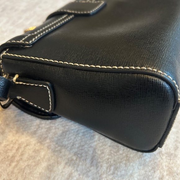 Authentic Dooney & Bourke Saffiano Leather Kyra Crossbody and Matching Wallet - Picture 6 of 16